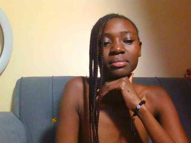 Preetygirl webcam