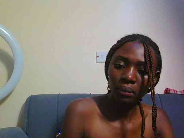 Preetygirl Live Webcam on BongaCams