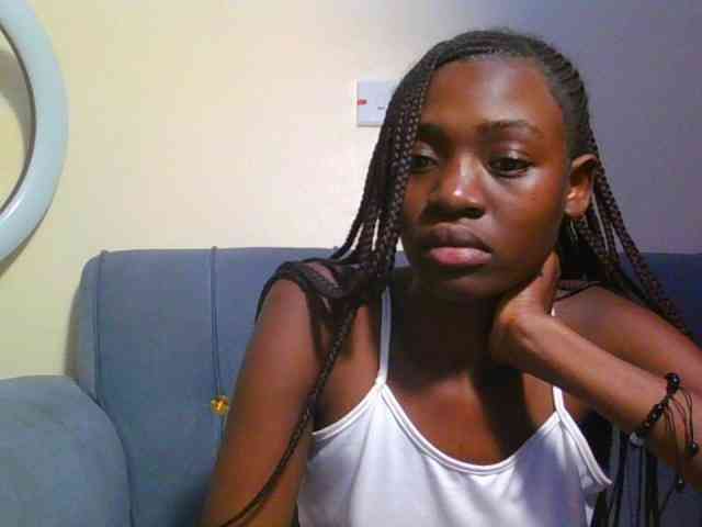 Preetygirl webcam