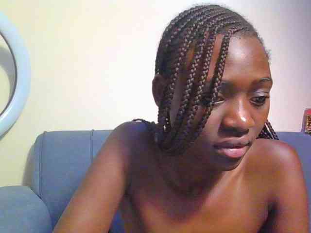 Preetygirl webcam