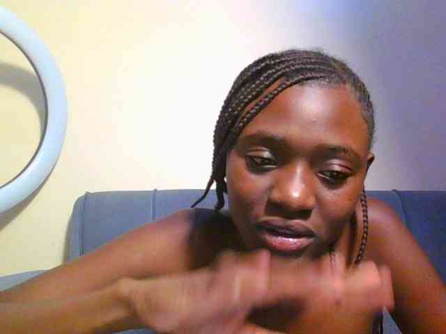 Preetygirl webcam