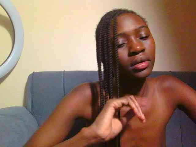 Preetygirl webcam