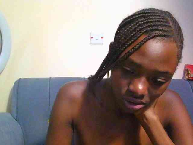 Preetygirl webcam
