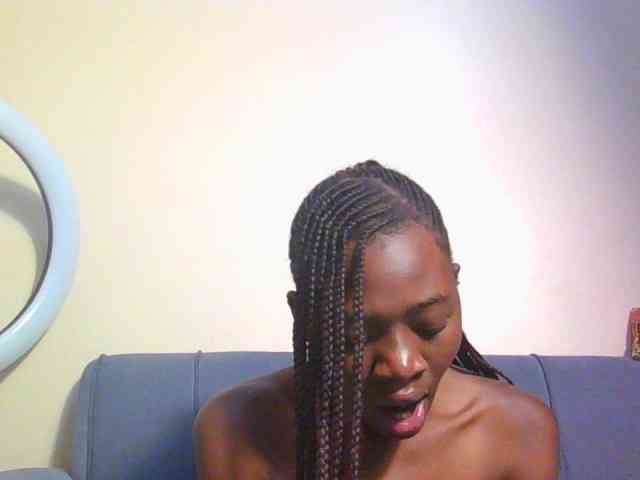 Preetygirl webcam