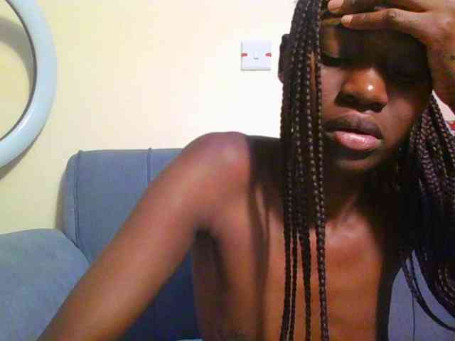 Preetygirl webcam