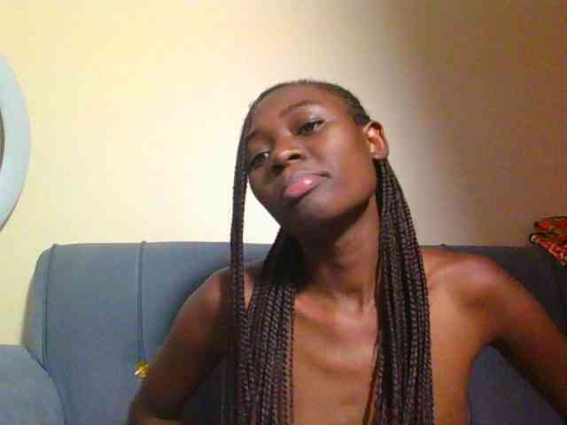 Preetygirl webcam