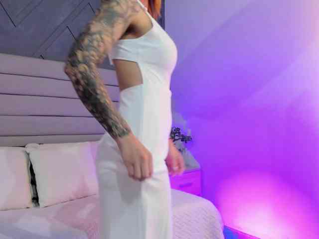 Thania-Hot webcam
