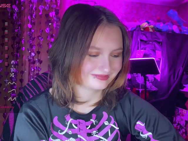 DarkGirl's BongaCams show and profile