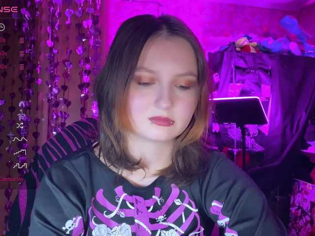 DarkGirl's BongaCams show and profile