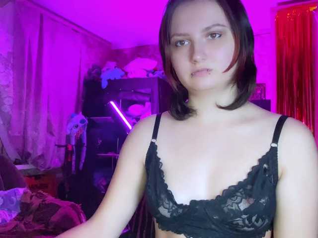 DarkGirl's BongaCams show and profile