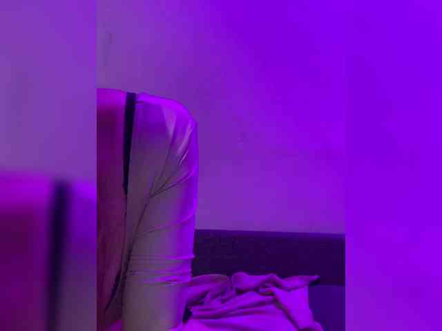LeenaLee webcam