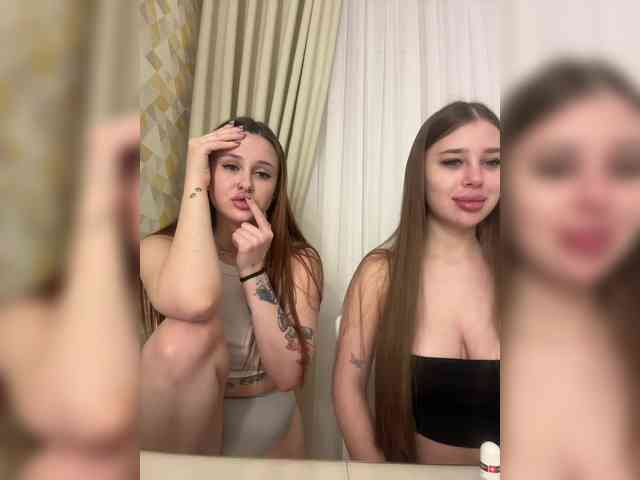 two-beauties webcam