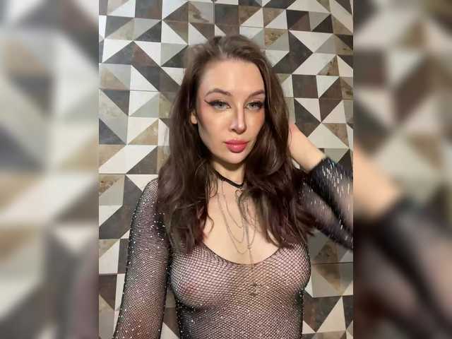 Azilanomi's BongaCams show and profile