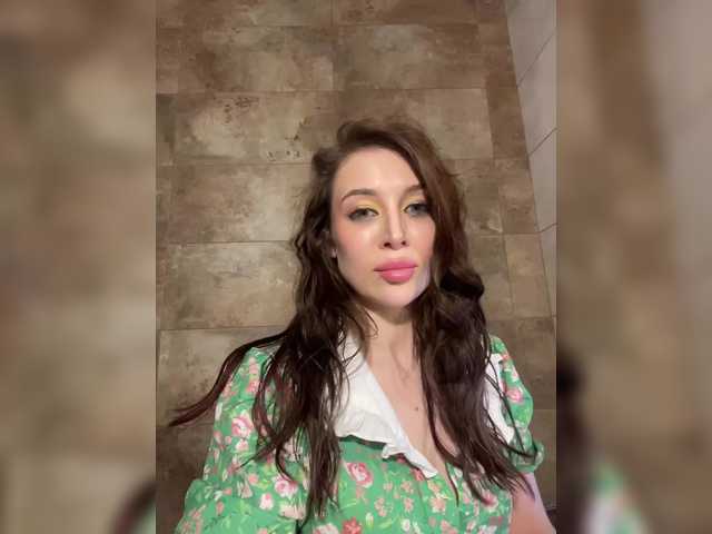 Azilanomi's BongaCams show and profile