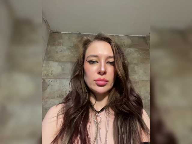 Azilanomi's BongaCams show and profile