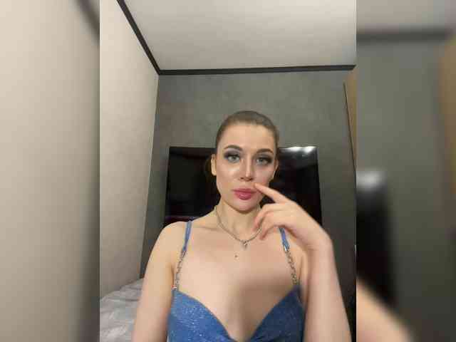 Azilanomi's webcam live show