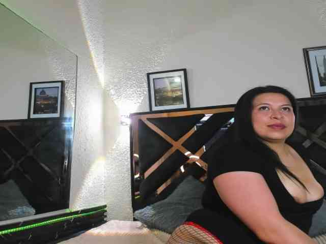 carla-jones webcam