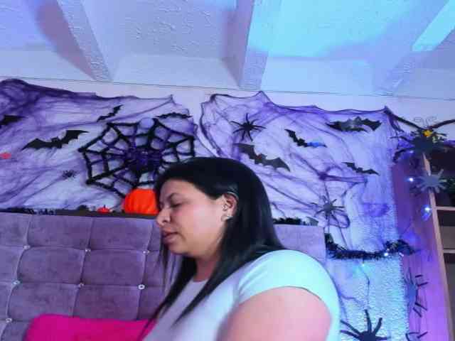 carla-jones webcam