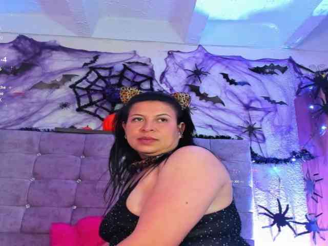 carla-jones webcam