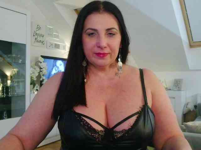 MilfHelena MilfHelena