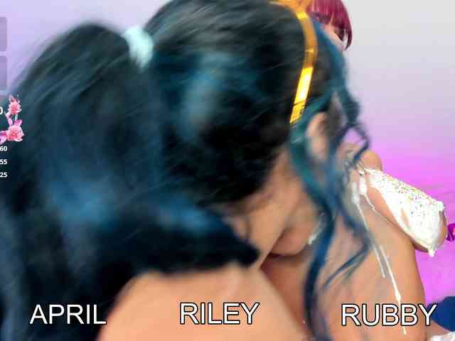 Evil-Giirls Live Webcam on BongaCams