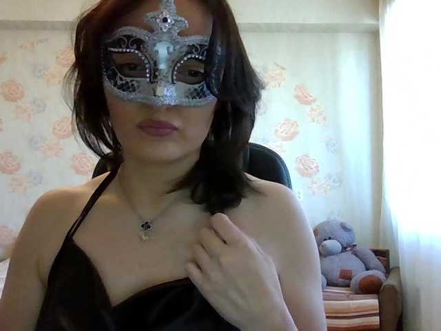 molly-38's BongaCams show and profile