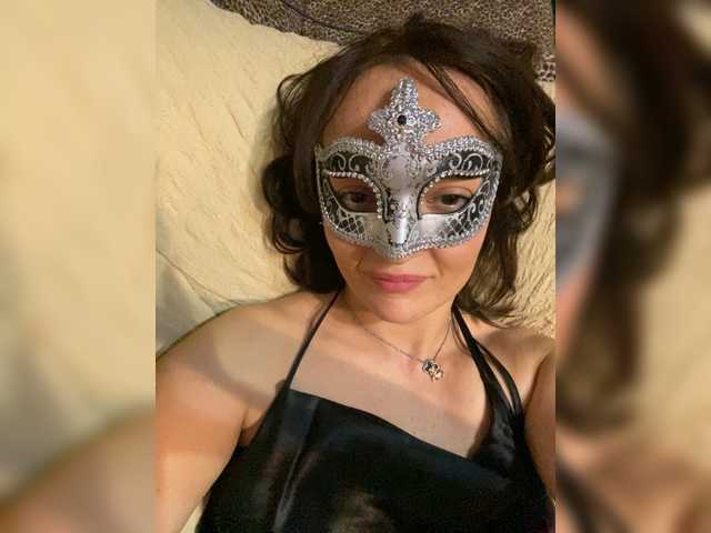 molly-38's BongaCams show and profile