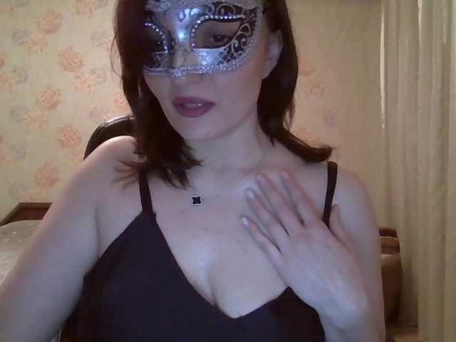 molly-38's BongaCams show and profile