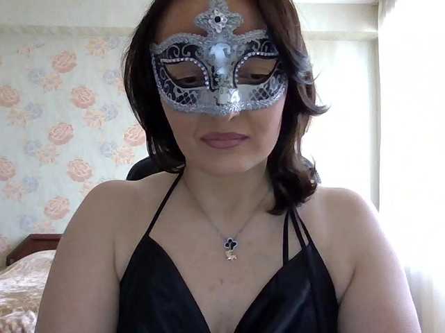 molly-38's BongaCams show and profile