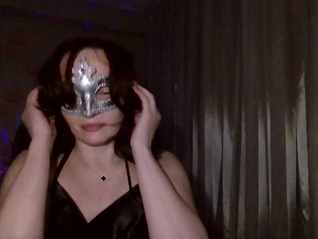 molly-38's BongaCams show and profile