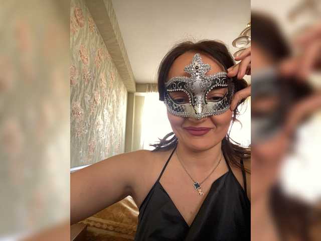 molly-38's BongaCams show and profile