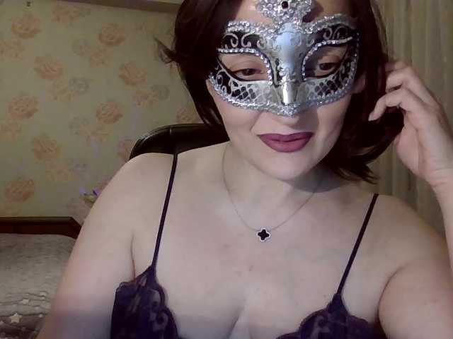 molly-38's BongaCams show and profile