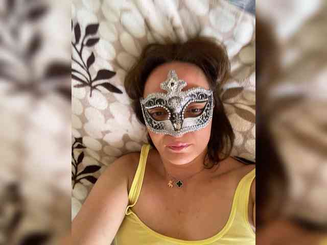 molly-38 webcam