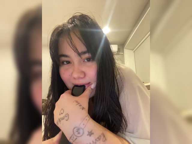 Nosikk's BongaCams show and profile