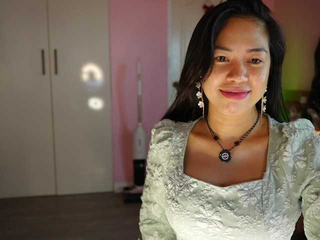 urFilipinaGirl's BongaCams show and profile