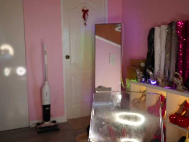 urFilipinaGirl's BongaCams show and profile