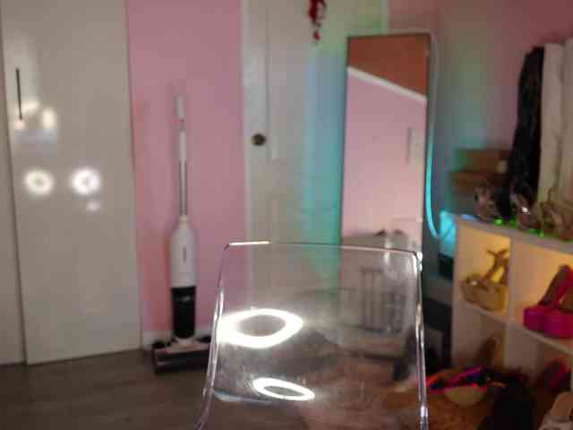 urFilipinaGirl webcam