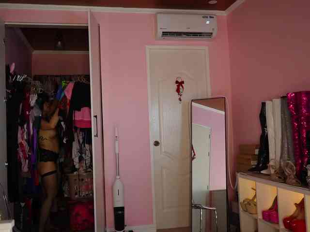 urFilipinaGirl webcam