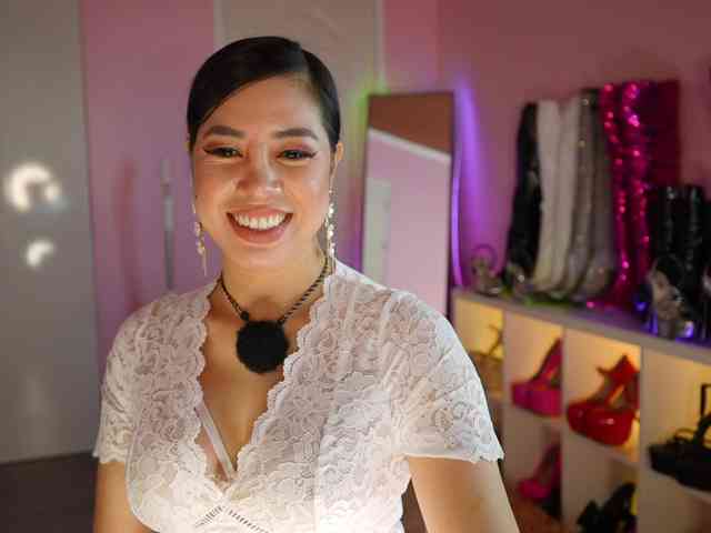 urFilipinaGirl webcam