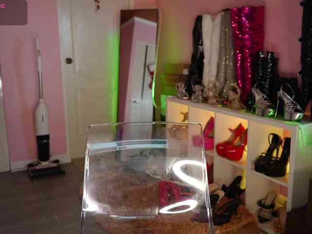 urFilipinaGirl webcam