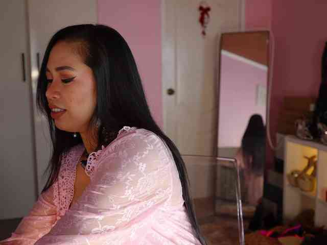 urFilipinaGirl webcam