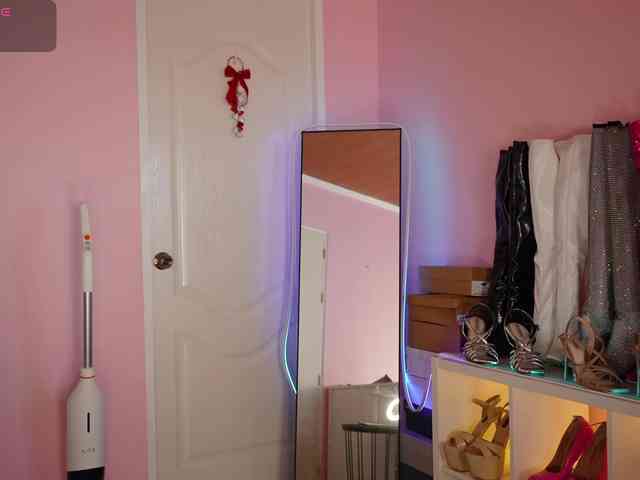 urFilipinaGirl webcam