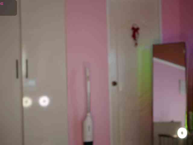 urFilipinaGirl webcam