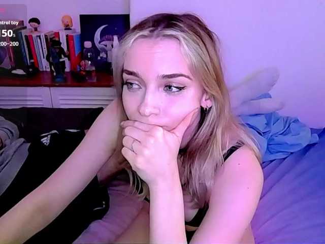 Almondmilka's BongaCams profile