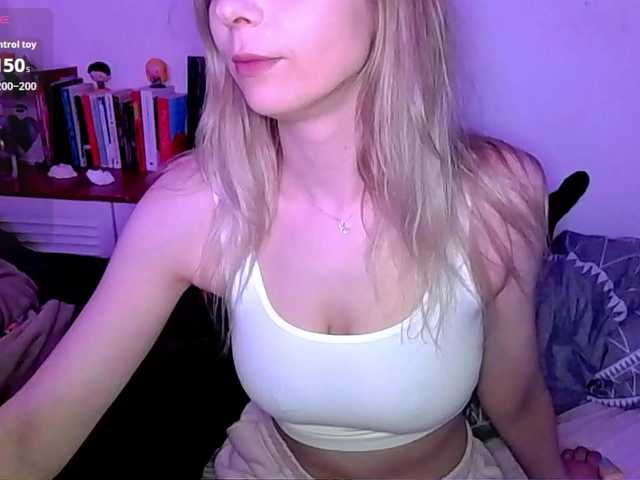 Almondmilka's BongaCams show and profile