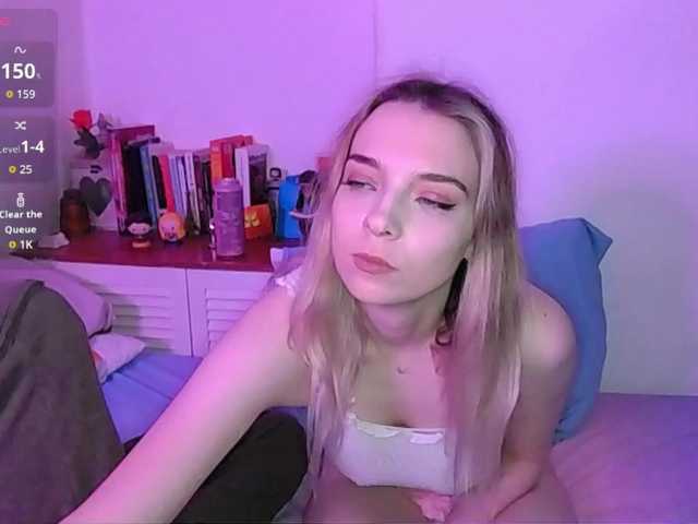 Almondmilka's BongaCams show and profile