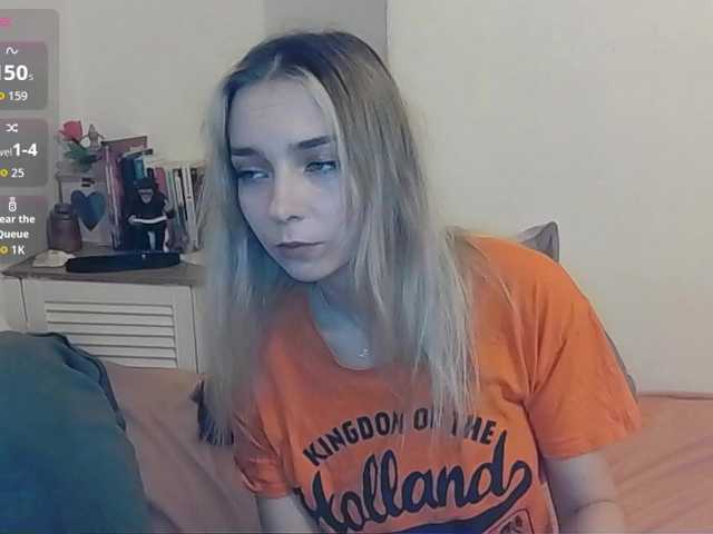 Almondmilka – webcam model profile photo