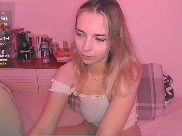 Almondmilka's BongaCams show and profile