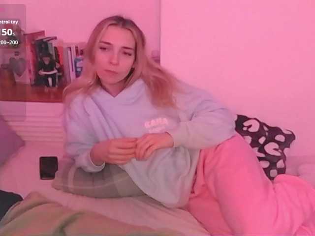 Almondmilka's Thumb Image