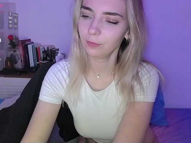 Almondmilka from BongaCams